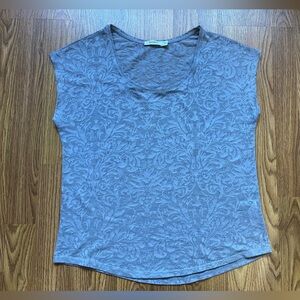 Ricki’s women’s medium top, jacquard floral, cap sleeve, grey